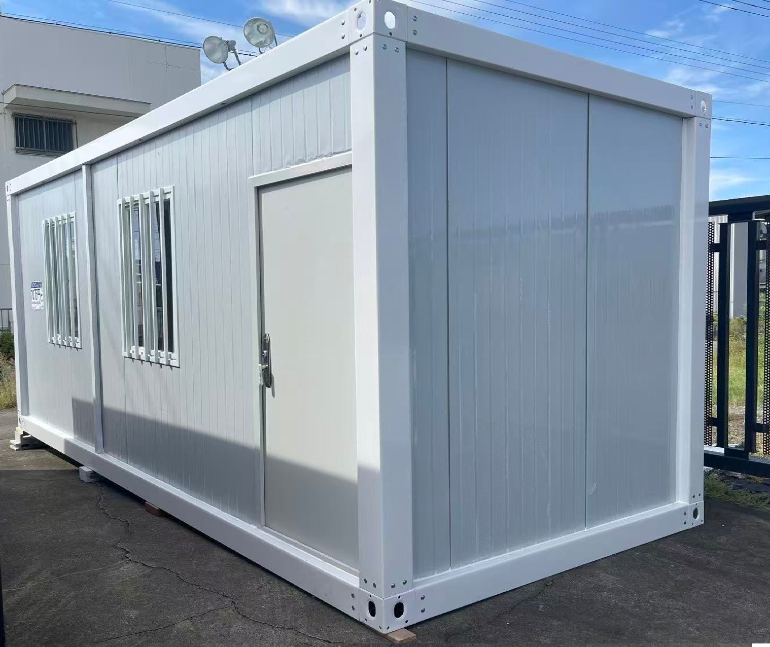 プレハブハウス｜アルファード/ヴェルファイア カスタム専門店アルヴェ